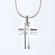 Halskette mit Anhänger Kreuz Halskette mit Anhänger Kreuz